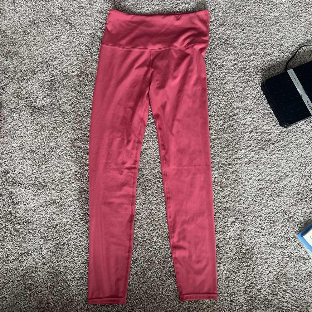Swiss brand womens  Size Large leggings in Pink / Salmon